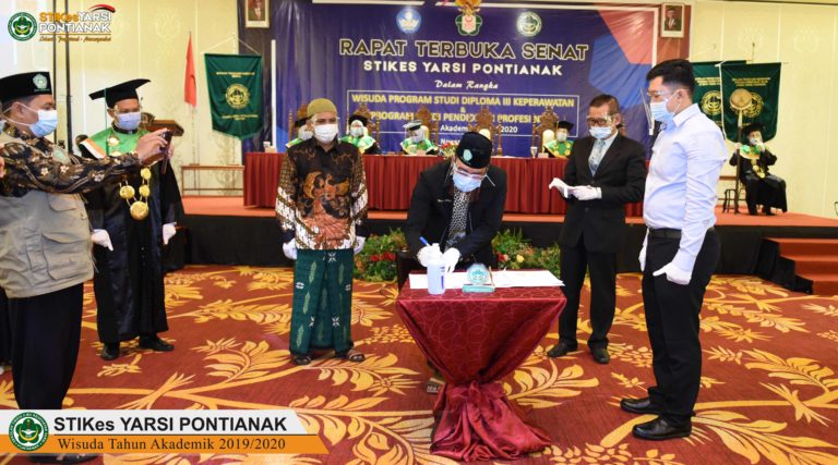 Wisuda2