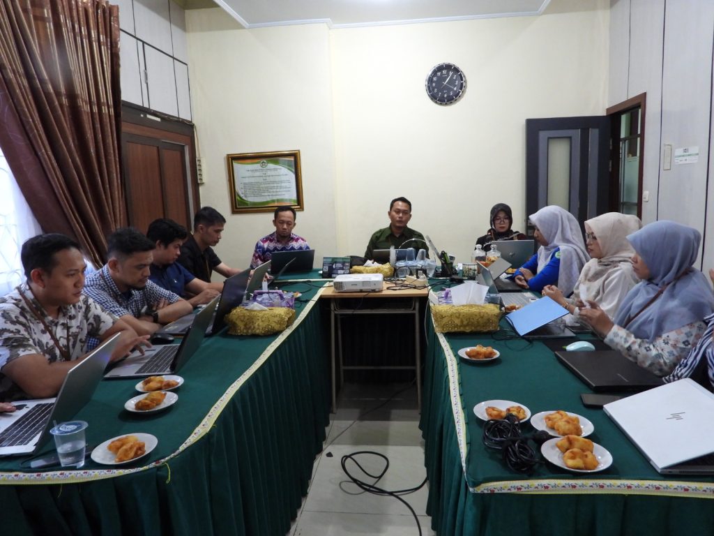 Kegiatan Rapat Evaluasi Gabungan Triwulan II STIKes Yarsi Pontianak