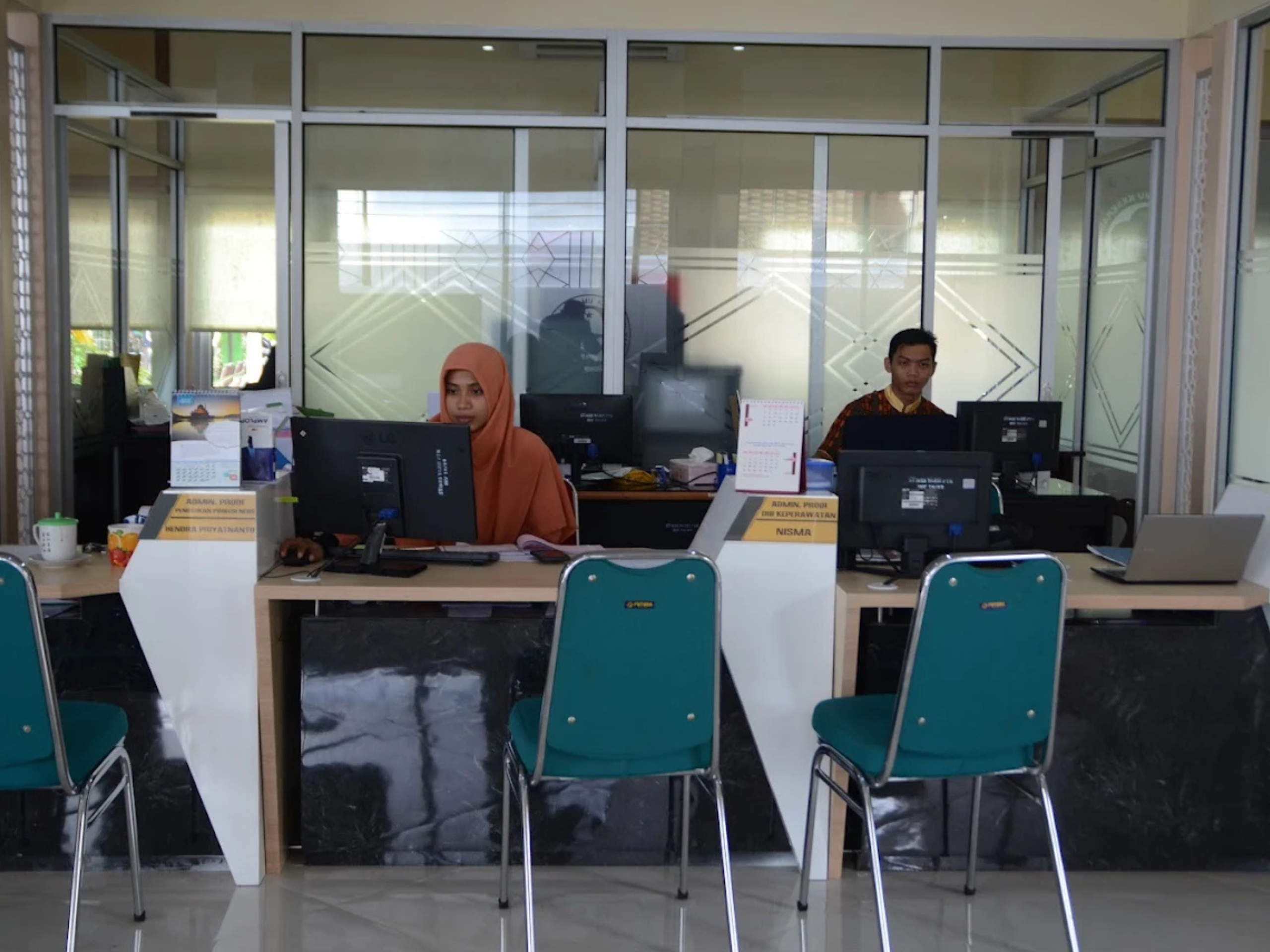 Pusat Informasi dan Layanan Terpadu (2)