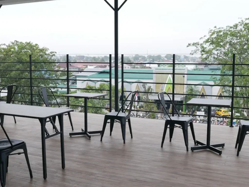 Rooftop STIKes YARSI Pontianak
