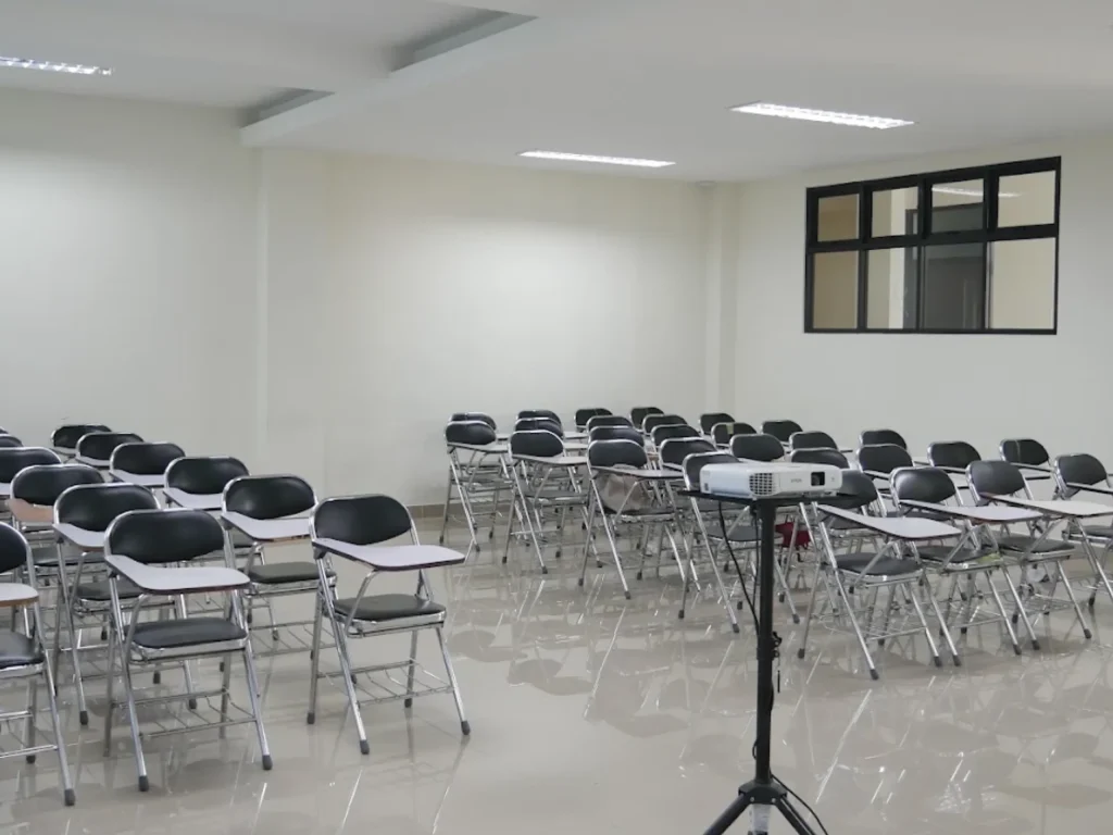 Ruang Kelas STIKes YARSI Pontianak